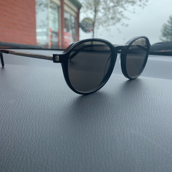 Saint/ laurent sunglasses - Picture 5 of 5